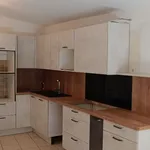 Rent 3 bedroom house of 97 m² in Trets