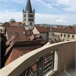 Rent 3 bedroom apartment of 97 m² in à Annecy