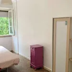 Rent a room in lisbon