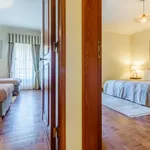 Rent 3 bedroom apartment in Lisbon