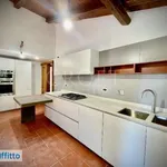 Affitto 6 camera casa di 400 m² in Rome