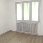 Appartement de 48 m² avec 3 chambre(s) en location à R