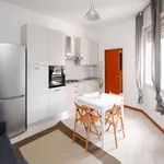 Rent a room of 156 m² in Milan