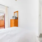 Alquilo 4 dormitorio apartamento de 70 m² en Montilla