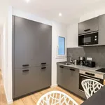 Rent 3 bedroom apartment in barcelona