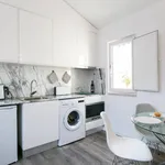 Rent 1 bedroom apartment in Lisbon