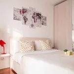 Rent 1 bedroom apartment of 50 m² in milan