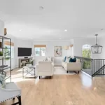 Rent 3 bedroom house of 196 m² in manhattan beach