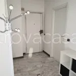 Rent 2 bedroom apartment of 65 m² in Milano