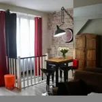 Appartement de 400 m² avec 1 chambre(s) en location à Paris