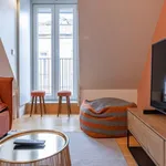 Rent 1 bedroom apartment of 431 m² in Lisbon