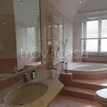 Rent 5 bedroom apartment of 220 m² in Torino