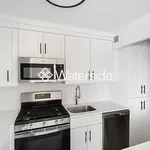 Rent 2 bedroom apartment of 875 m² in Manhattan