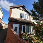 Rent 3 bedroom flat in Yorkshire And The Humber