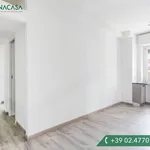 Rent 3 bedroom apartment of 70 m² in Milan