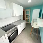 Rent a room of 90 m² in Valencia