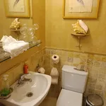 Rent 1 bedroom apartment of 79 m² in sevilla