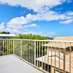 Rent 2 bedroom house in Mooloolaba