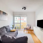 Rent 1 bedroom apartment of 45 m² in Lisbon