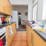 Rent 3 bedroom flat in West Midlands