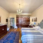 Rent 5 bedroom apartment of 335 m² in Lucca