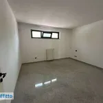 Rent 3 bedroom house of 160 m² in Bari