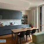 Affitto 2 camera appartamento di 82 m² in Milan