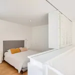 Rent 3 bedroom apartment of 75 m² in Paris