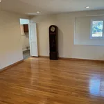 Rent 4 bedroom house of 240 m² in Los Angeles