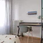 Rent a room of 135 m² in Madrid