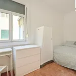 Rent 16 bedroom apartment in Lisbon