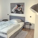 Miete 4 Schlafzimmer wohnung von 100 m² in Frankfurt