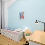 Rent 3 bedroom apartment in Prague