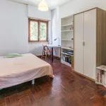 Rent a room in lisbon