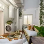 Rent a room of 80 m² in barcelona