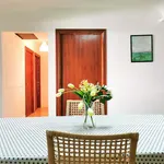 Rent a room of 220 m² in Madrid