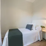 Rent 1 bedroom apartment of 93 m² in Madrid