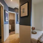 Rent 1 bedroom apartment of 350 m² in Paris