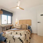 Rent 3 bedroom apartment in Barcelona