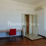 Rent 4 bedroom apartment of 190 m² in Padua