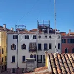 Affitto 4 camera appartamento di 70 m² in Venezia