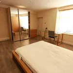 Rent 4 bedroom flat in London