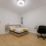 Rent a room of 116 m² in valencia