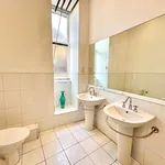 Rent 4 bedroom apartment in Glasgow