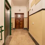 Rent 13 bedroom apartment in Lisbon