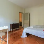 Rent 2 bedroom apartment in Milan