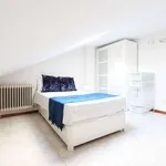 Rent a room of 86 m² in madrid