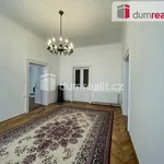 Pronajměte si 4 ložnic/e byt o rozloze 120 m² v Prague