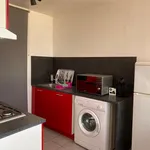 Appartement de 65 m² avec 2 chambre(s) en location à Orly