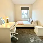 Rent 4 bedroom apartment in Edinburgh